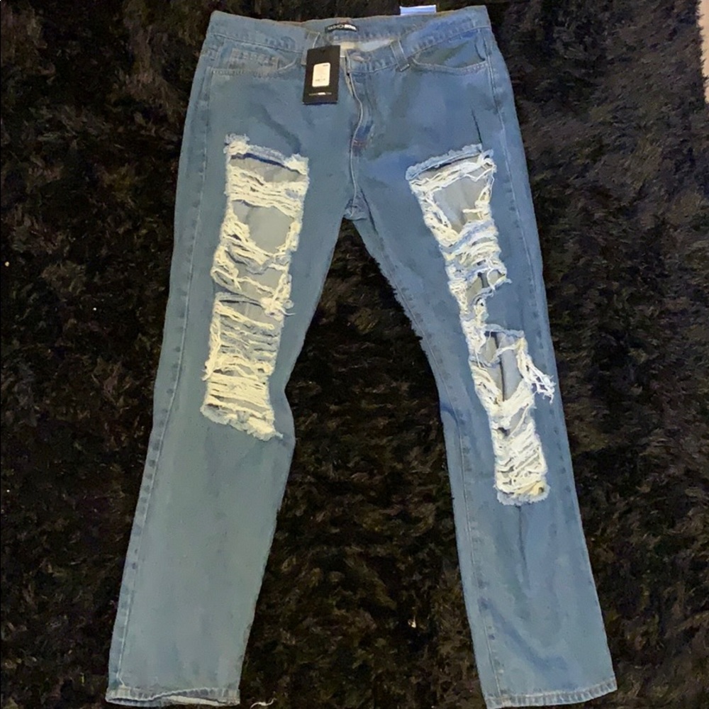 FashionNova Distressed Boyfriend Jeans
